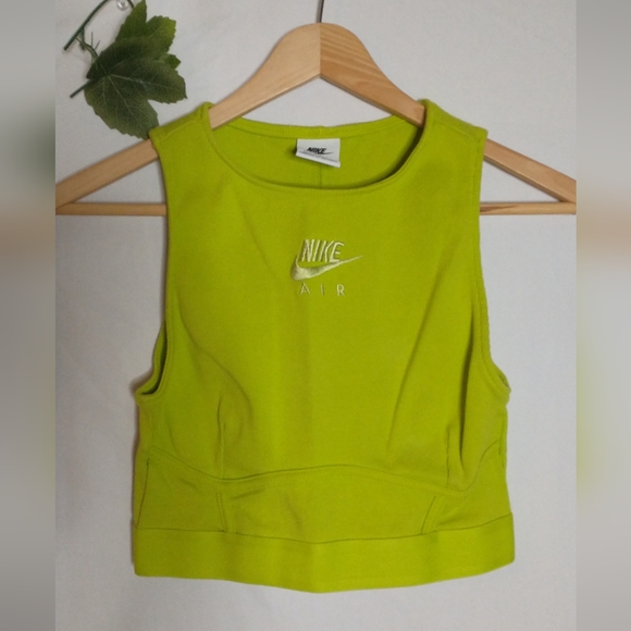 Nike Bright Green Women's Tank Top Sport Bra Casual Athleisure Top Small - Picture 1 of 4